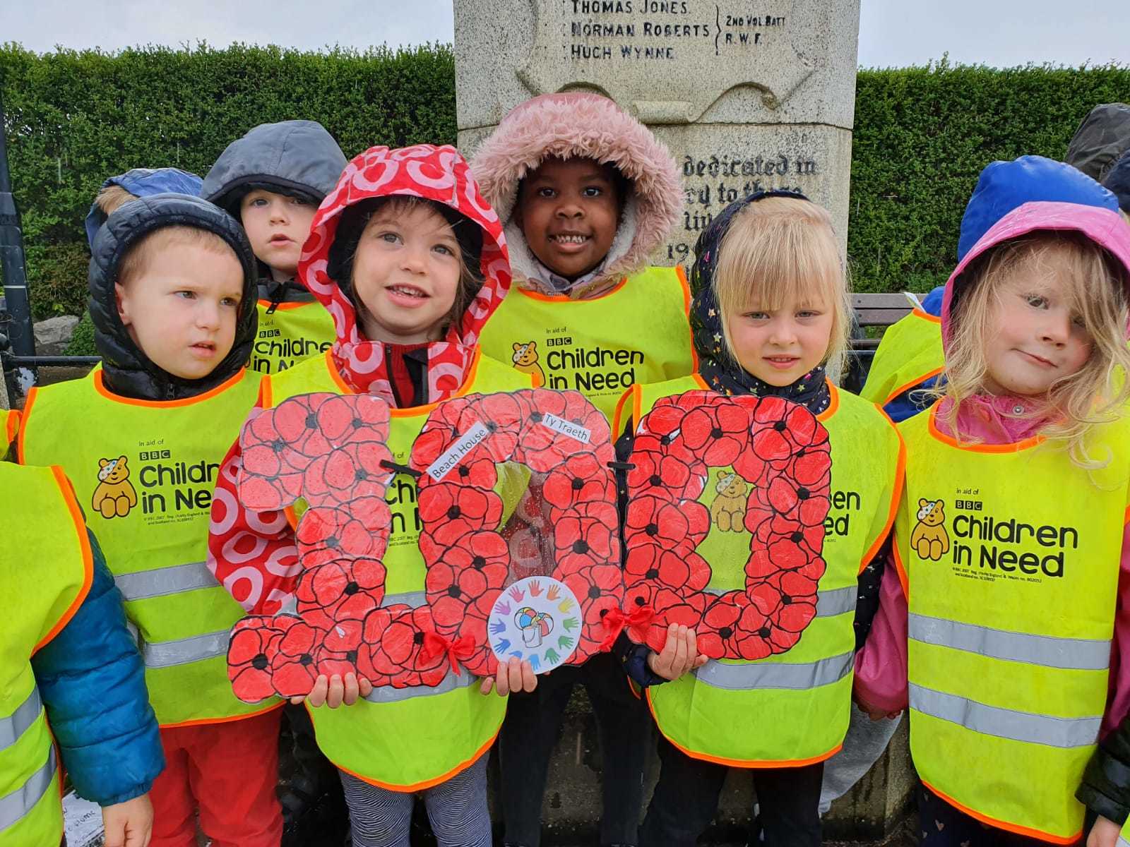 The children went to the cenotaph to place a wreath.