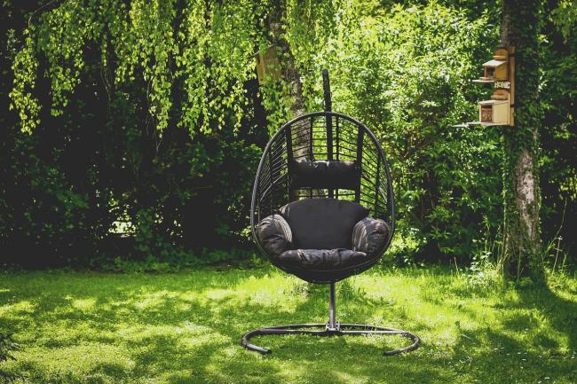 An example of how an egg chair can be a cosy spot in your garden. Photo from Pixabay. For styles like this, you may enjoy ManoMano's range.