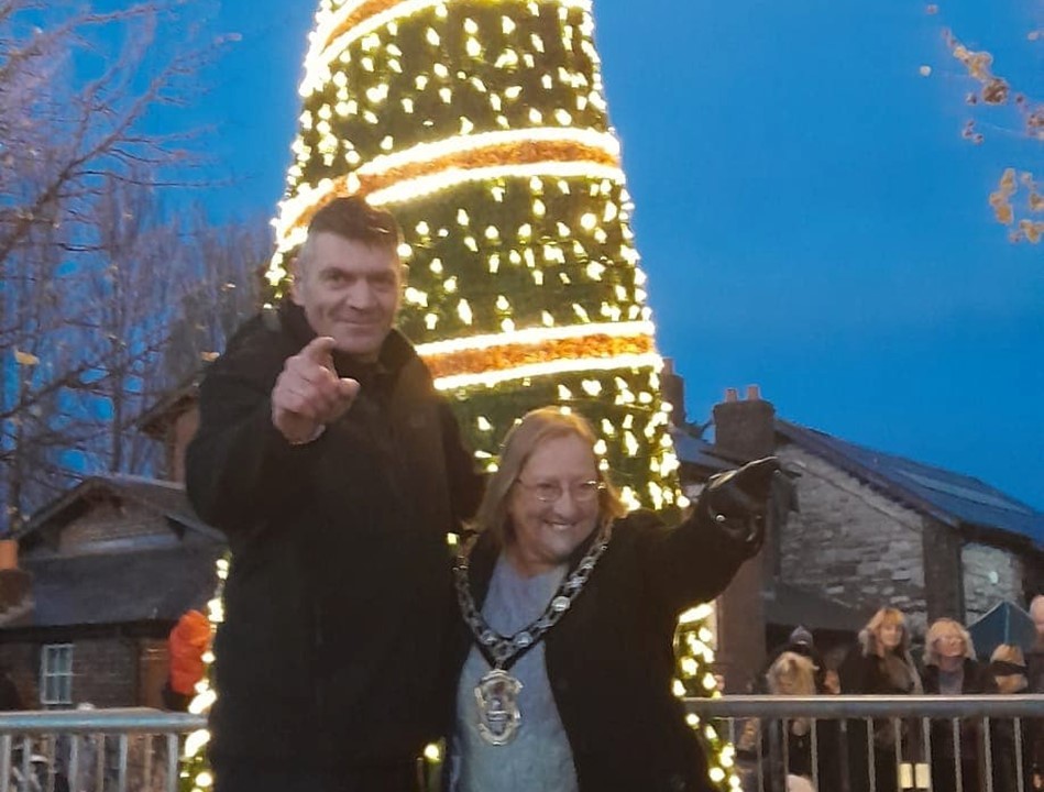 Prestatyn and Meliden mayor, Cllr Tina Jones MBE, and Meliden-based actor Spencer Wilding (Rogue One, Harry Potter) after switching on Prestatyns Christmas lights.