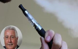 Cllr Barry Mellor is urging people to Vapes and E-Cigarettes guidance